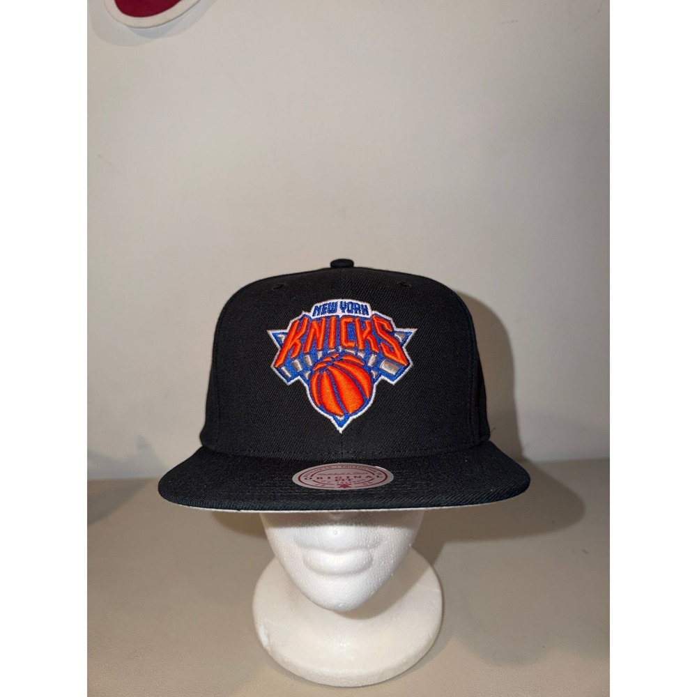 Mitchell & Ness New York Knicks Snapback (NWTS)